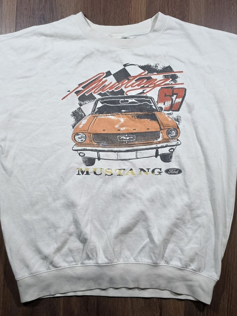 Vintage Ford Mustang 67 Sweatshirt XL White Muscle Car Racing Graphic Crewneck